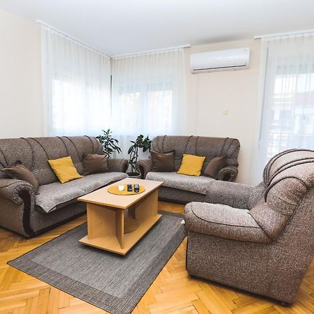 Lotus Appartement Vrnjačka Banja Buitenkant foto