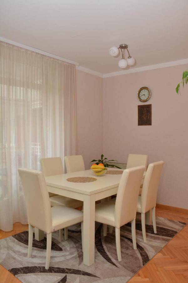 Lotus Appartement Vrnjačka Banja Buitenkant foto