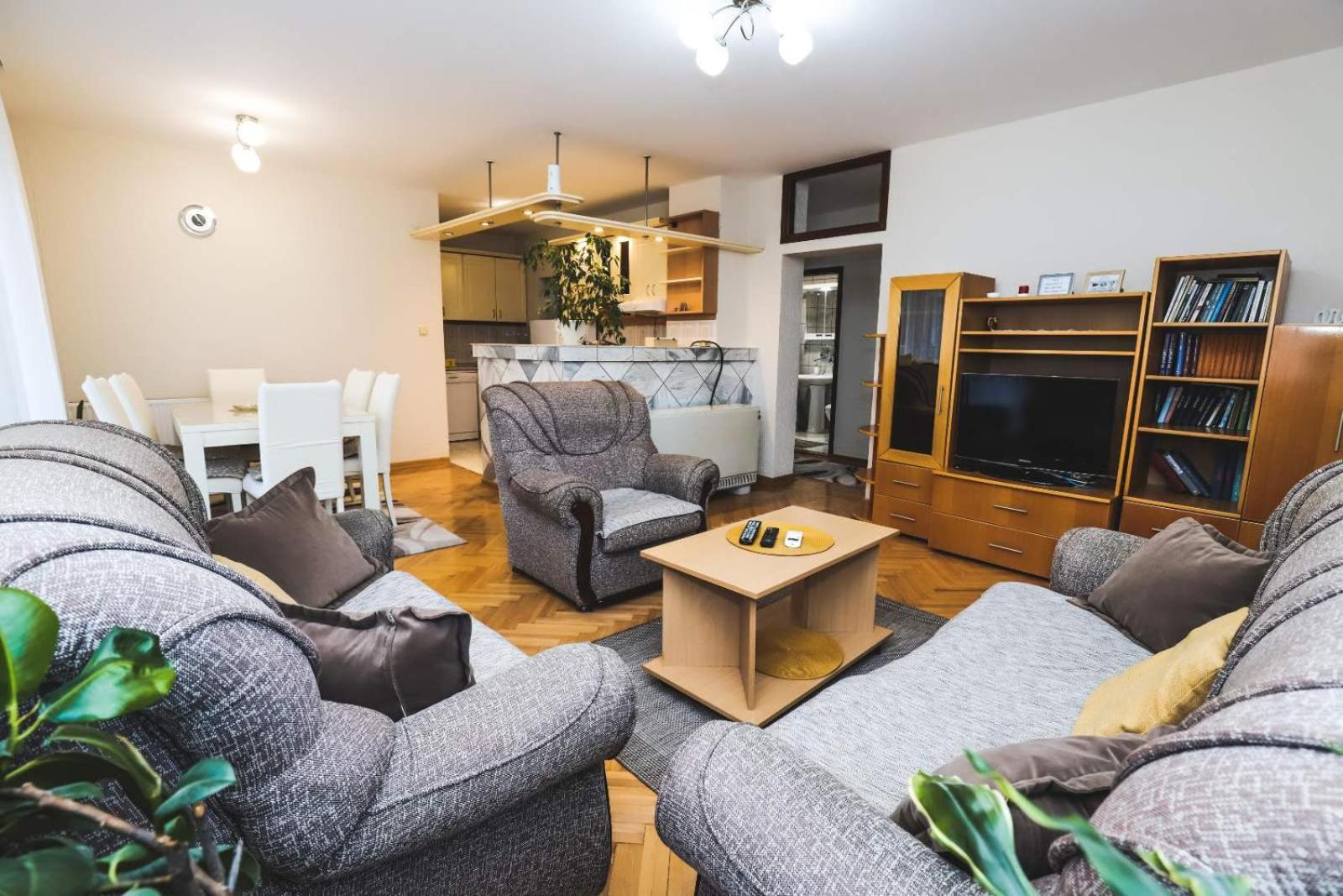 Lotus Appartement Vrnjačka Banja Buitenkant foto