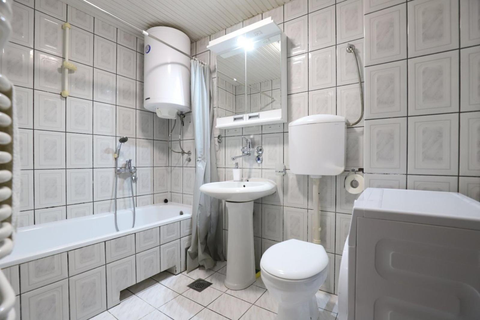 Lotus Appartement Vrnjačka Banja Buitenkant foto