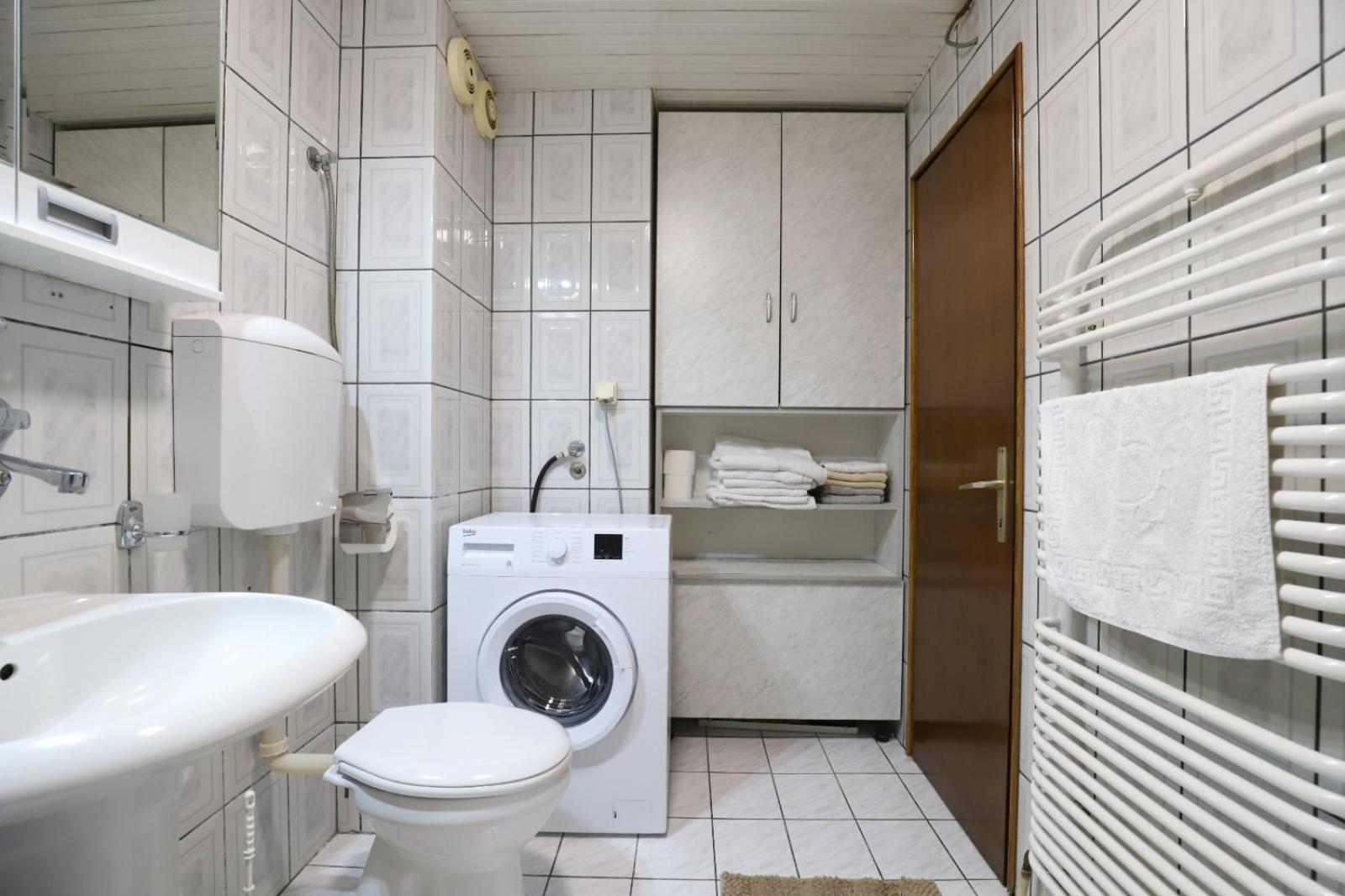 Lotus Appartement Vrnjačka Banja Buitenkant foto